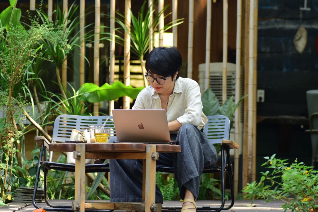 The Time Tracking Secret High-Performing Teams Use (Without the Micromanagement)
